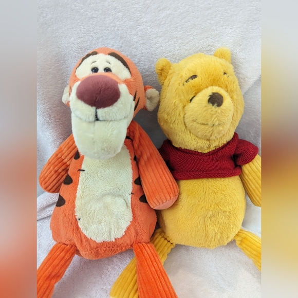 Disney Scentsy Buddy Winnie the Pooh Tigfer - Picture 2 of 4